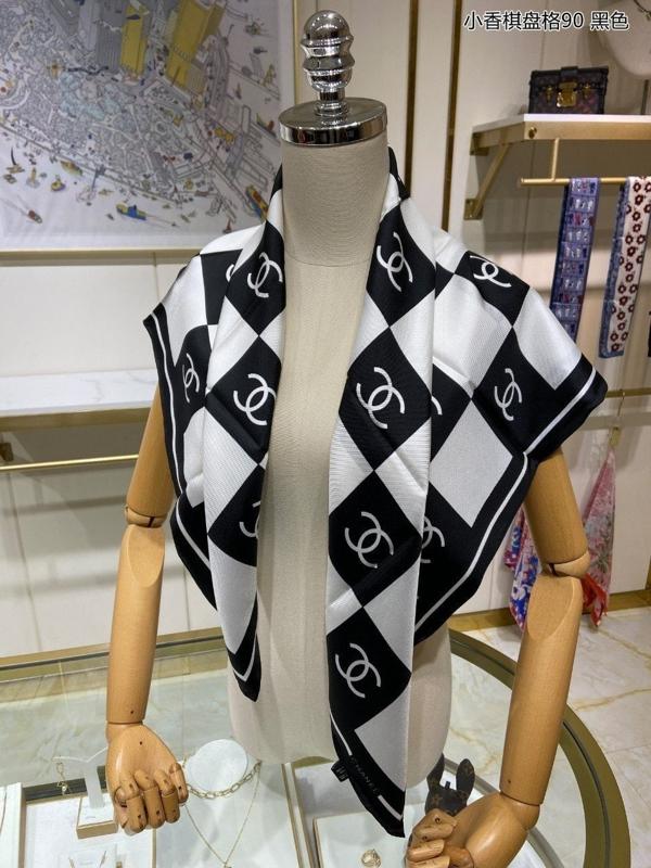 샤* 사각 레터링 로고 블랙사각 스카프