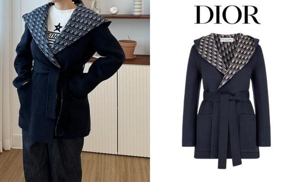 디* 오블리크 CROPPED 후드코트(네이비)