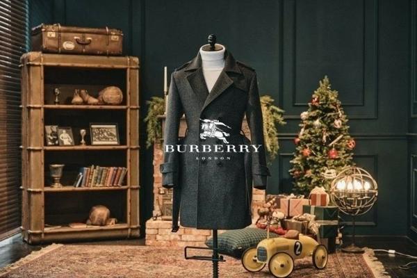 버** 런던버** 테일러드 클레식 트렌치코트