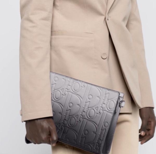 디* A5 트라이앵글 파우치 그레비티 레더 그레이 Di*r Gravity 가죽 풀박스