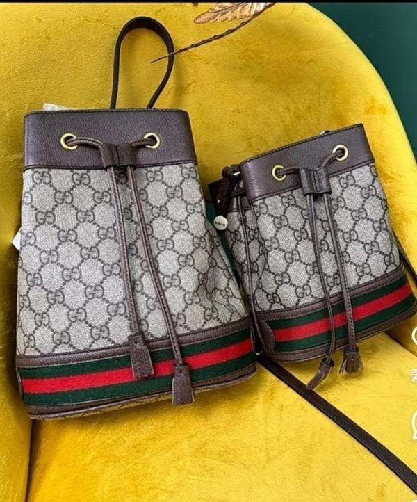 구* 수프림 오피디아 버킷백