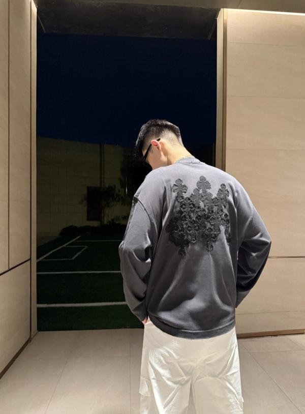 크* 십자가패치 긴팔티