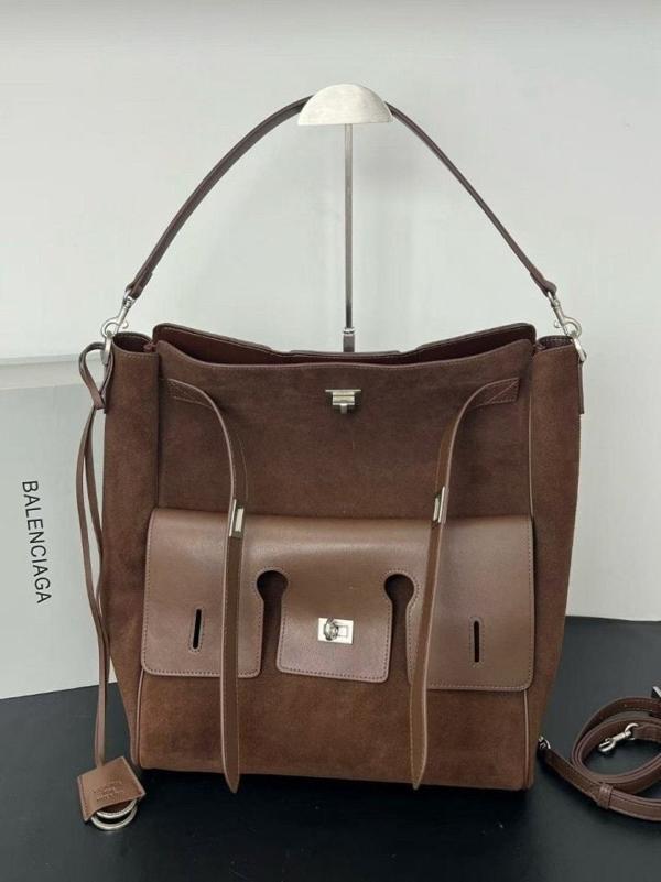 발**** 스웨이드 벨에어 토트백