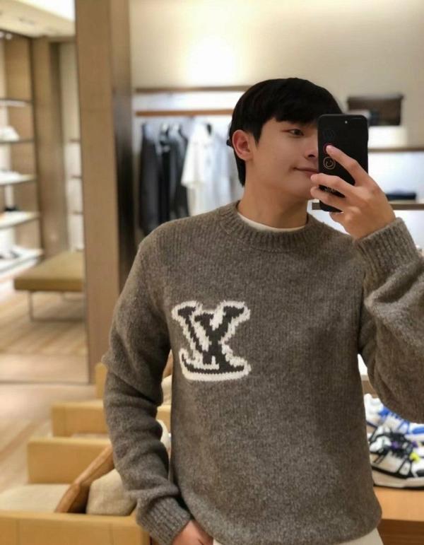 루* 인따르시아 니트