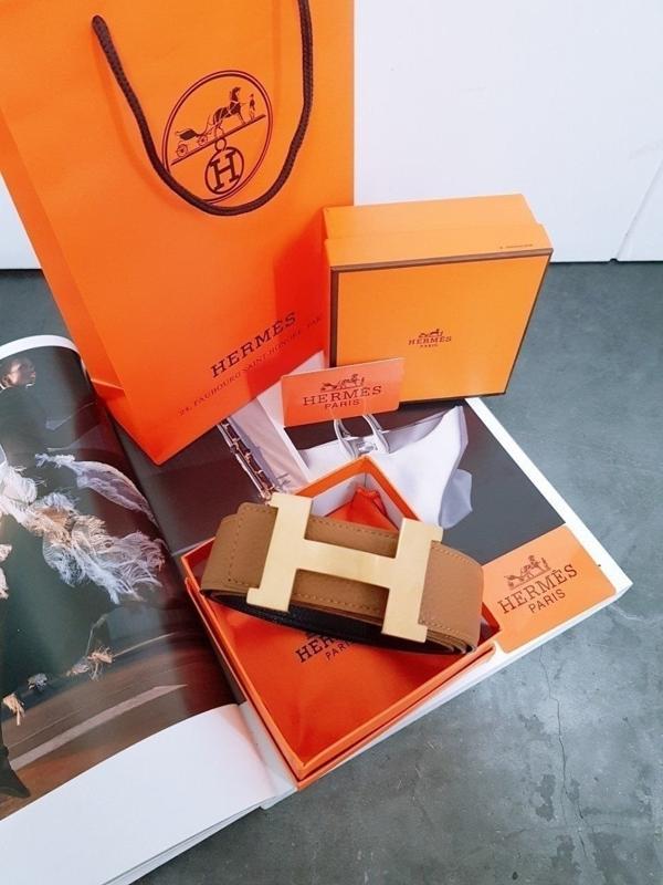 에*** H로고 금장 벨트