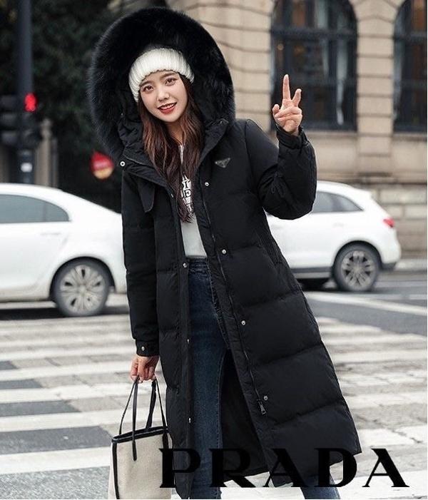 프** 삼각로고 퍼 트렌치 롱 패딩