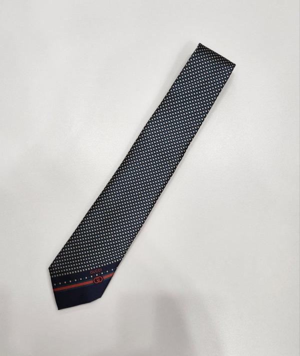 구* 인터로킹 G 사선로고 실크 넥타이