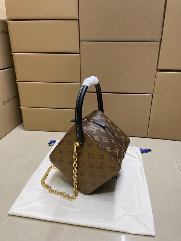 루* 주사위 모양 미니백