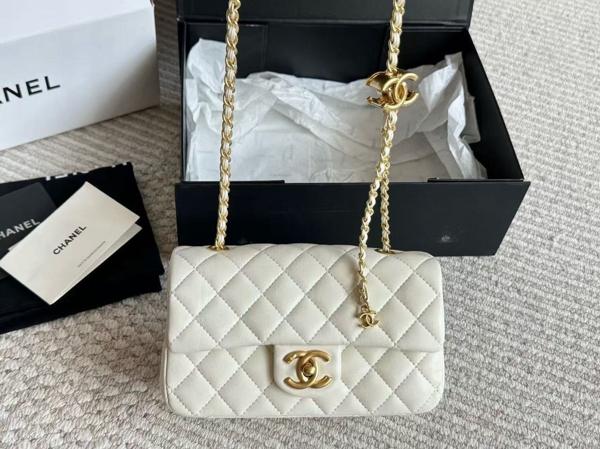 샤* 신상 체인 플랩백