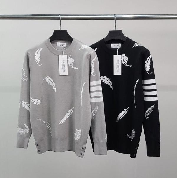 톰* 사선완장 페더 울 니트