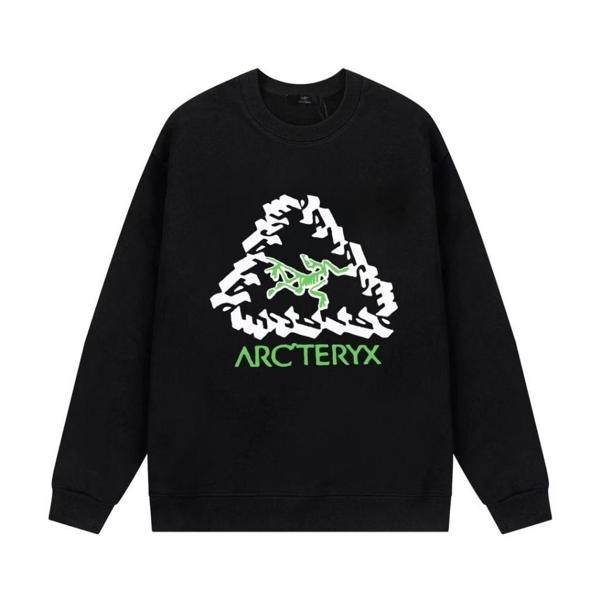 아**** 그린 삼각 로고 맨투맨