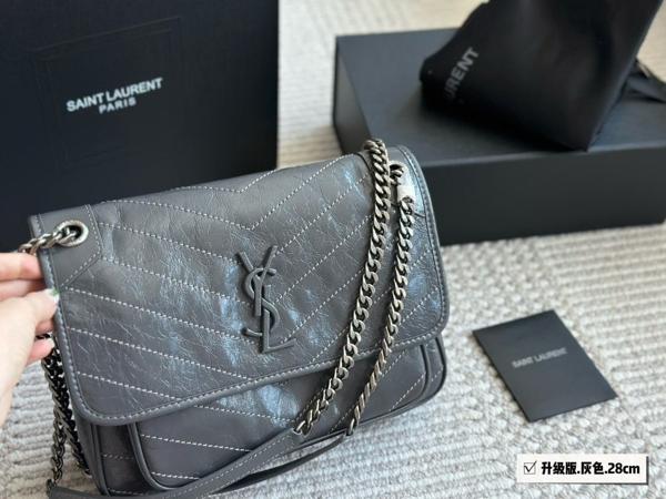 생** 니키 그레이 미디움