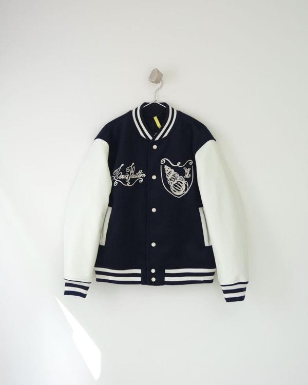 루* 시쉘 자수 바시티 자켓  수입