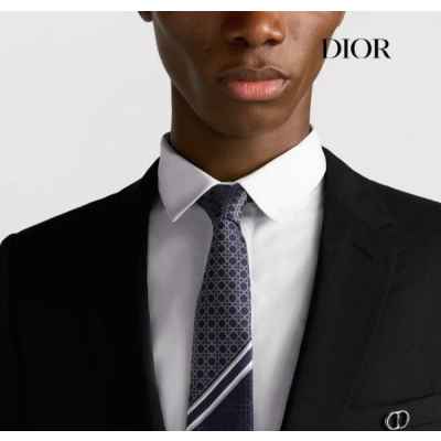 디* 스트라이프 까나쥬 실크 넥타이