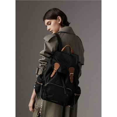 버** 고급 한효주 백팩