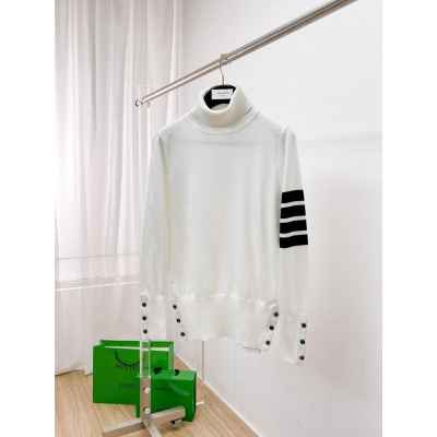 톰* 사선3버튼 울 터틀넥