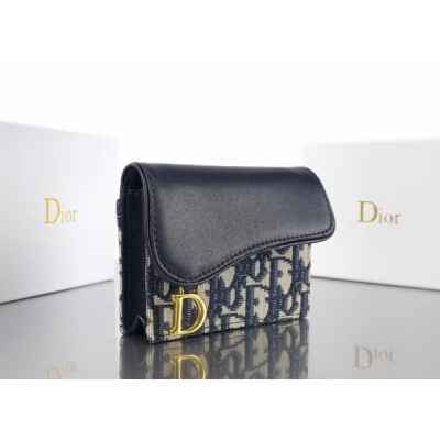 디* 오블리크 새들 플랩 카드지갑 수입